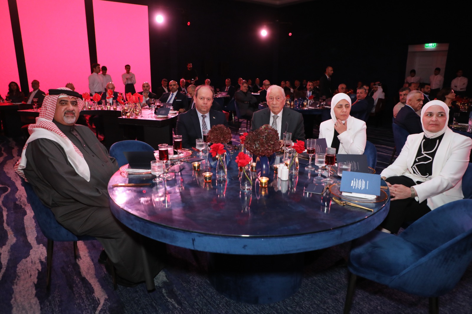 Madar Al-Saa Images 0.6369606731021276