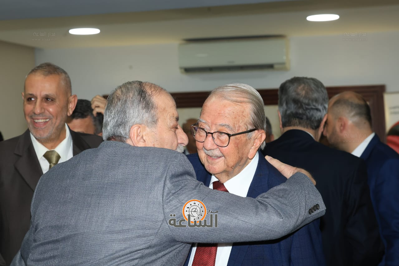 Madar Al-Saa Images 0.37941475303380845