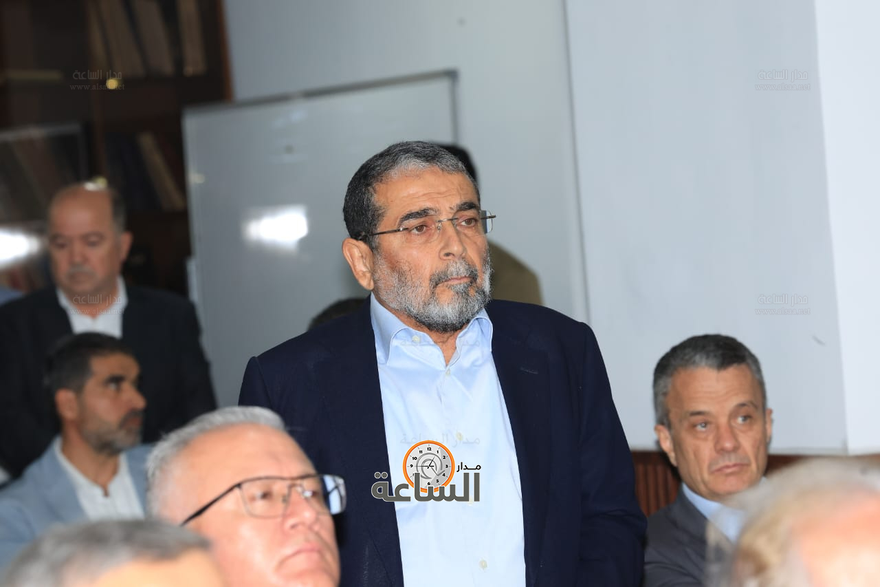 Madar Al-Saa Images 0.007639502317293934