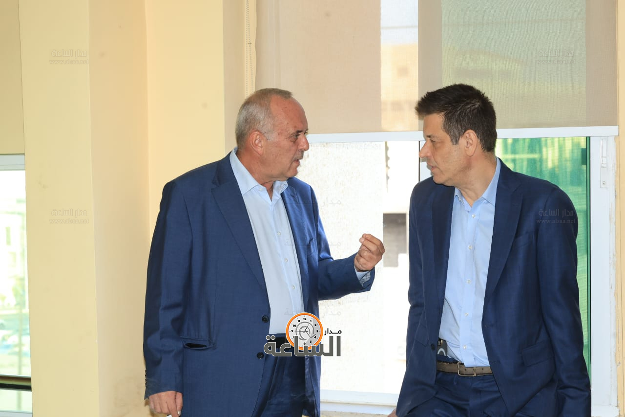 Madar Al-Saa Images 0.6044736592958996