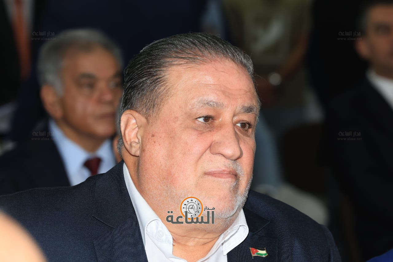 Madar Al-Saa Images 0.3504992325648695