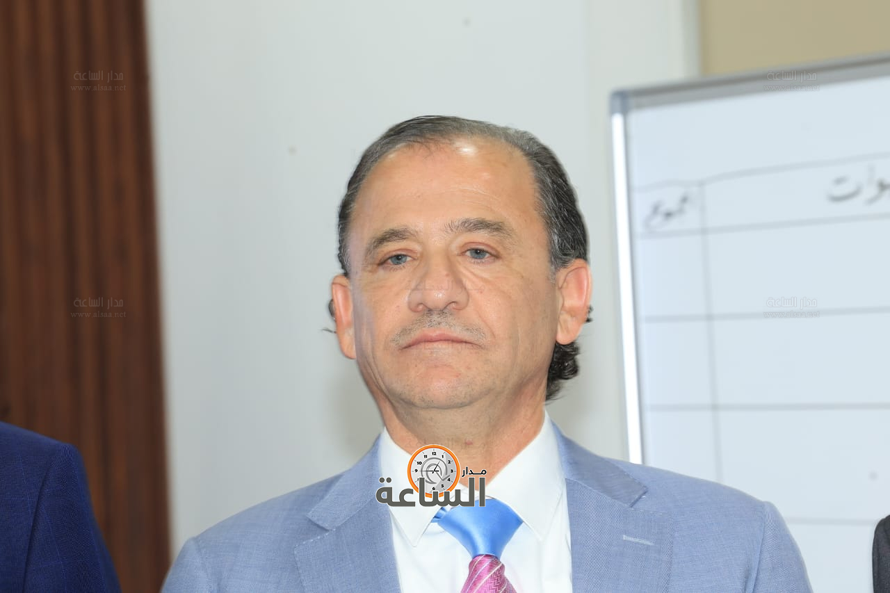 Madar Al-Saa Images 0.3229657547006538