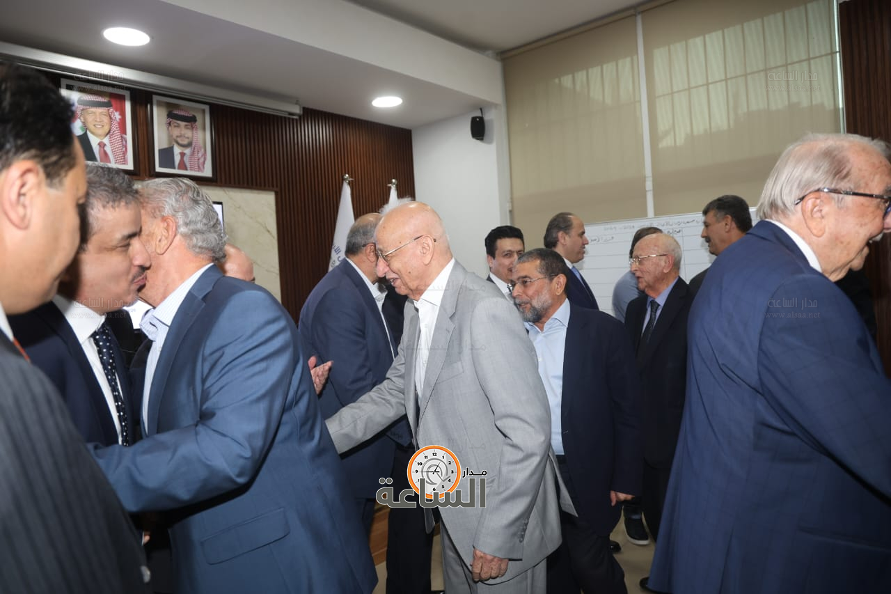 Madar Al-Saa Images 0.664747351692759