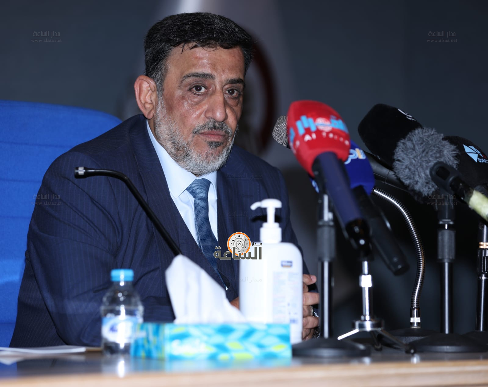 Madar Al-Saa Images 0.7639075773250309