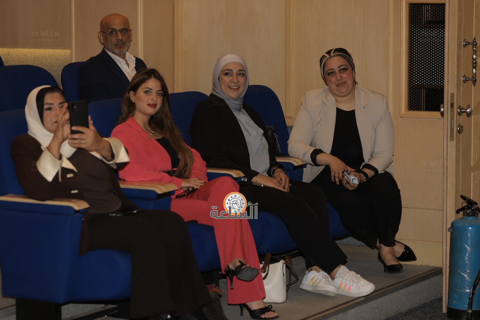 Madar Al-Saa Images 0.5332687418173565