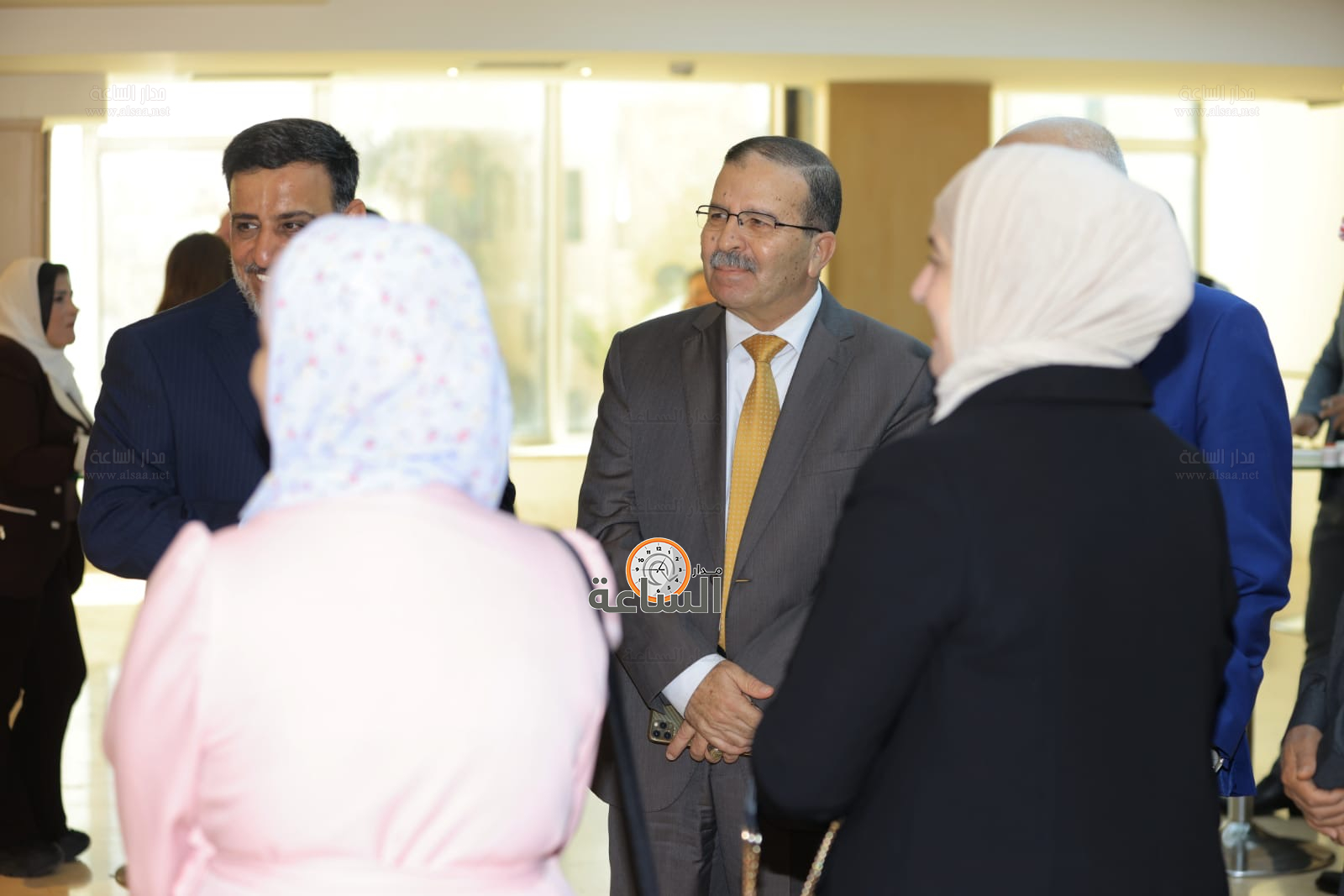 Madar Al-Saa Images 0.11056579213864304