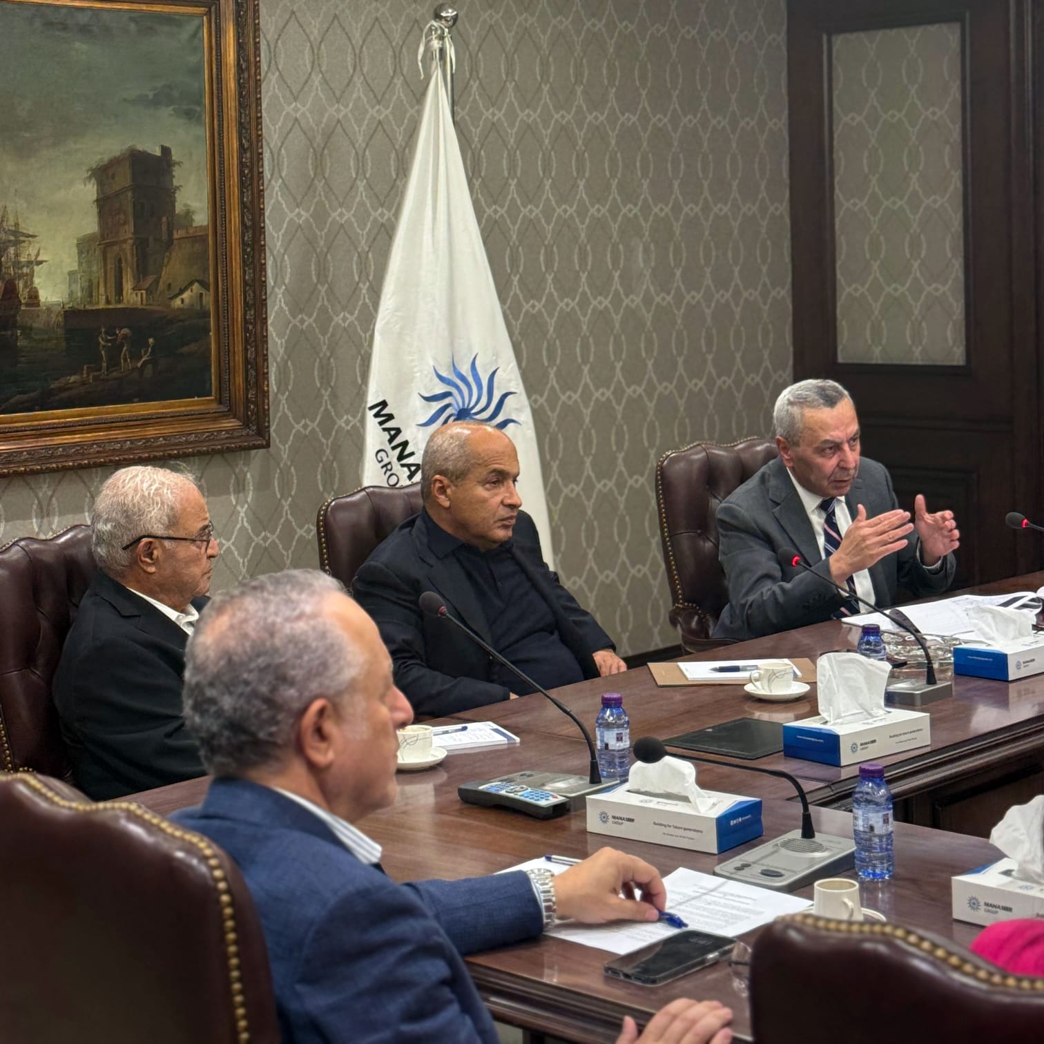 Madar Al-Saa Images 0.8339888197615632