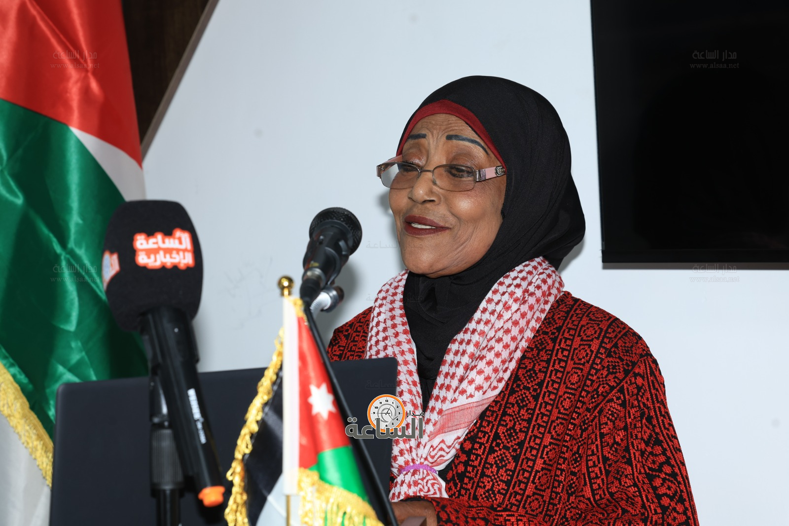 Madar Al-Saa Images 0.16728221462036497