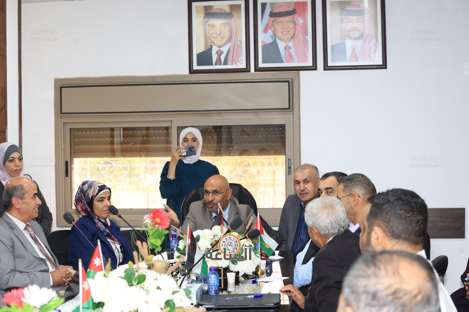 Madar Al-Saa Images 0.5565534898921299