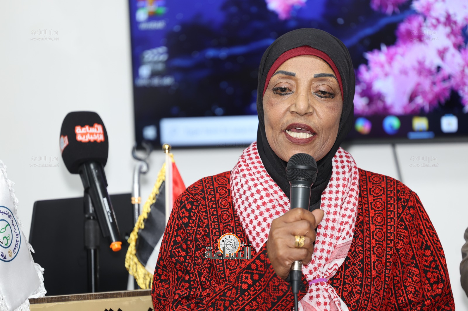 Madar Al-Saa Images 0.6000917121773682