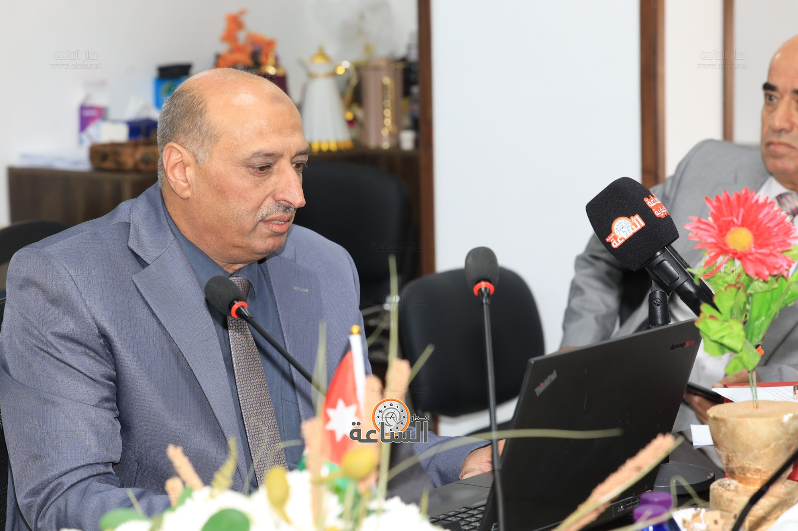 Madar Al-Saa Images 0.40795500179771815