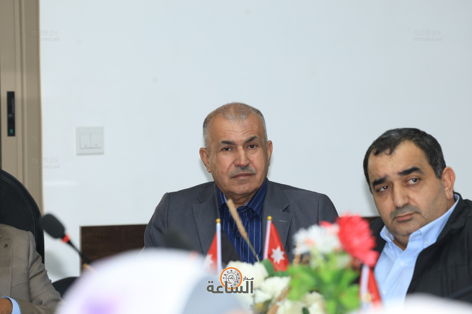 Madar Al-Saa Images 0.4777493393597725