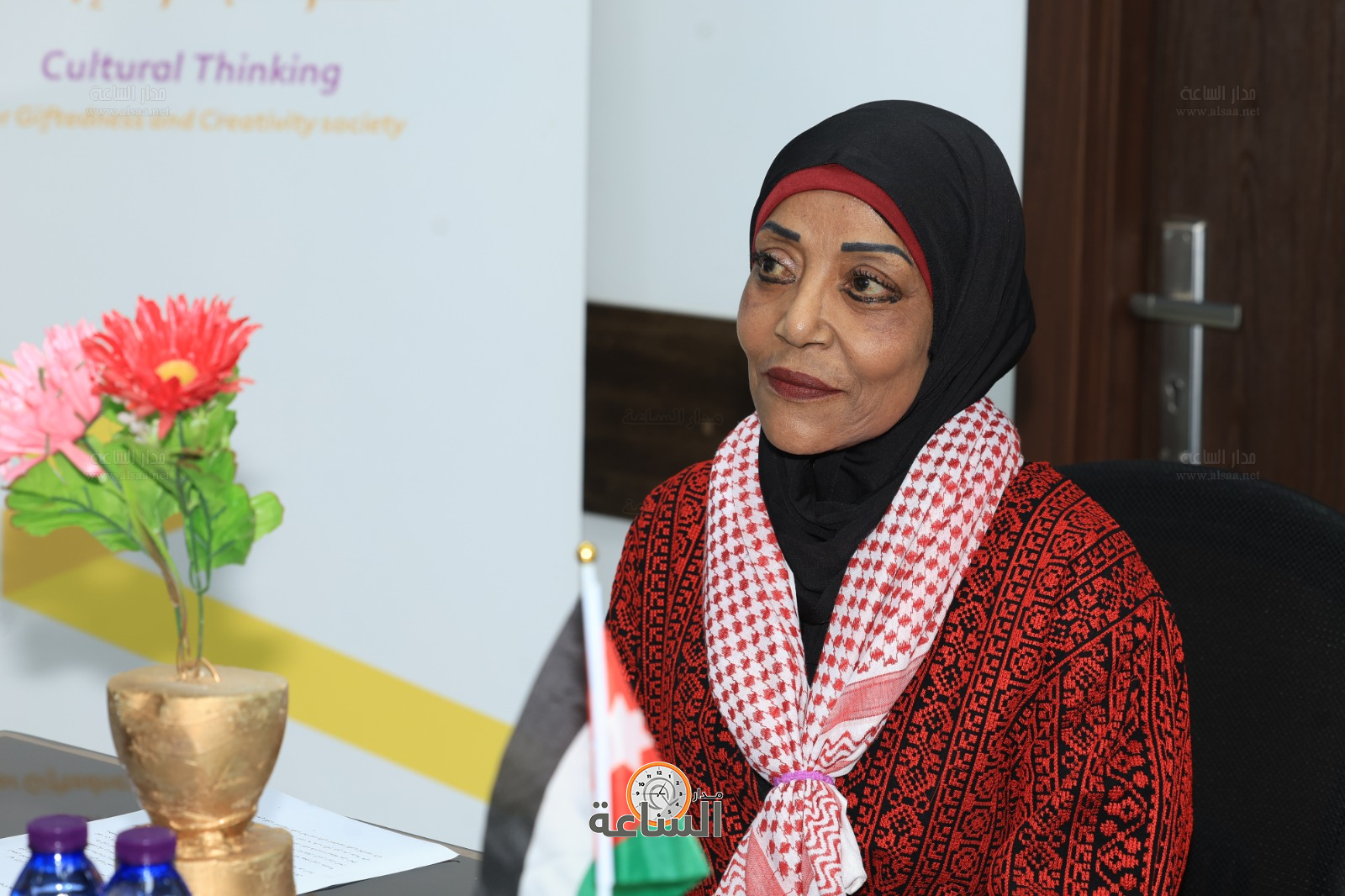 Madar Al-Saa Images 0.938096518333101