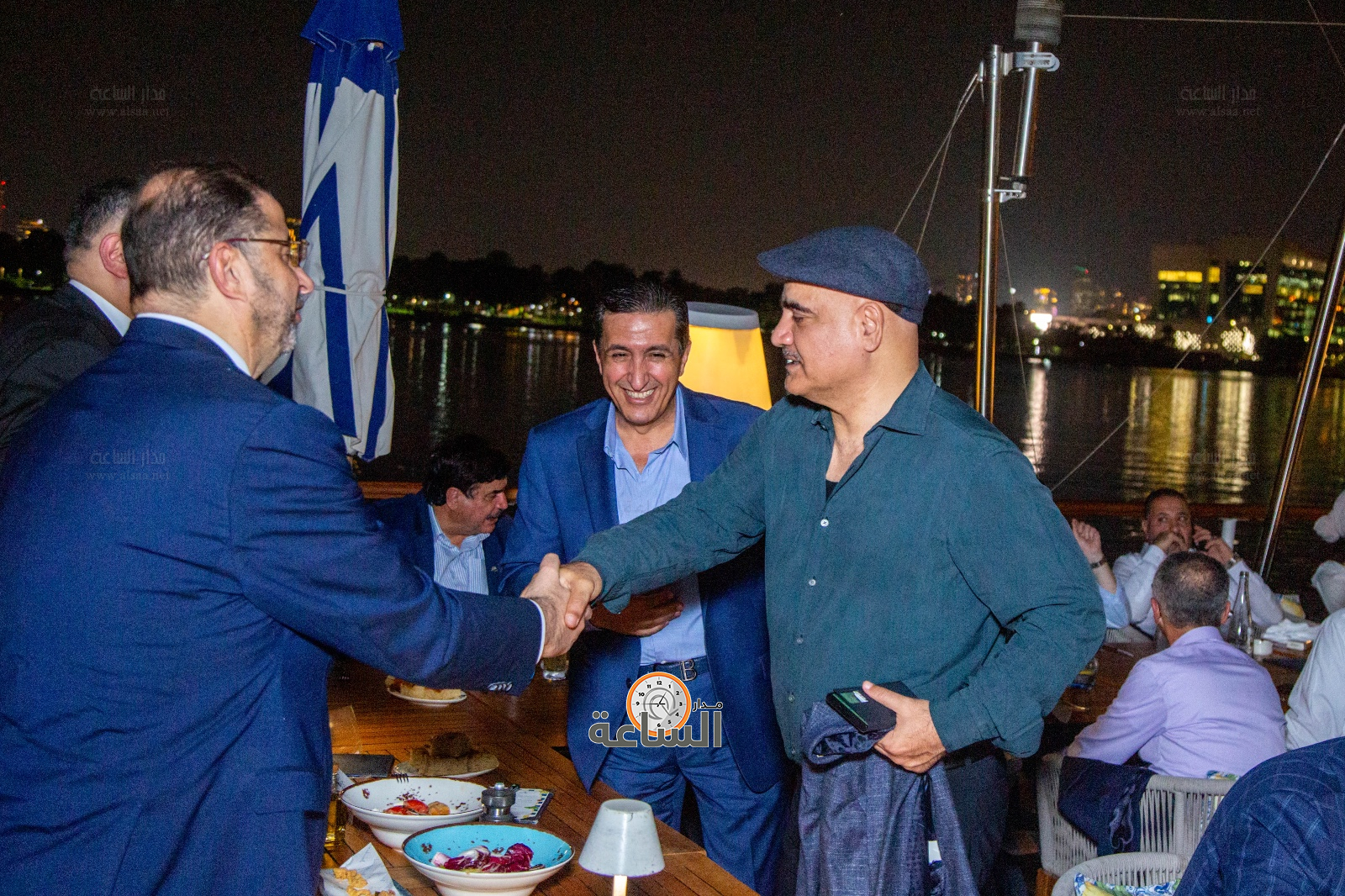 Madar Al-Saa Images 0.6186372389078763