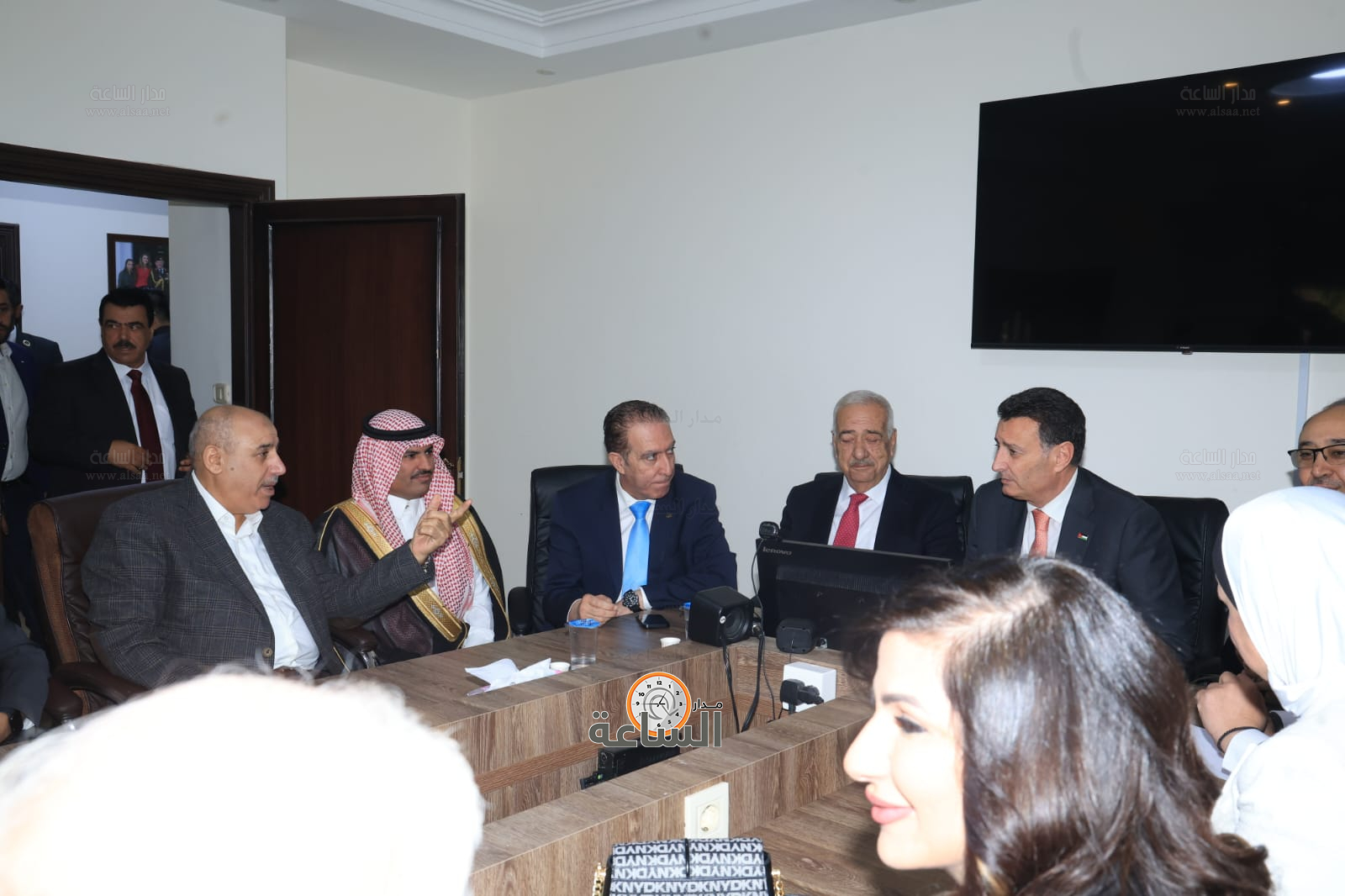 Madar Al-Saa Images 0.11099180012785748