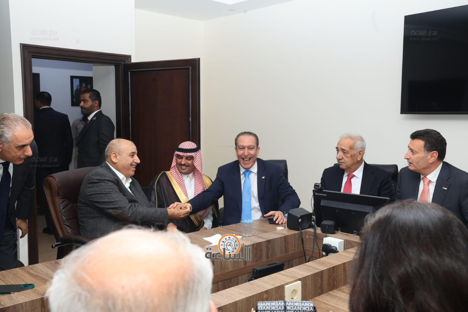 Madar Al-Saa Images 0.937630988846881