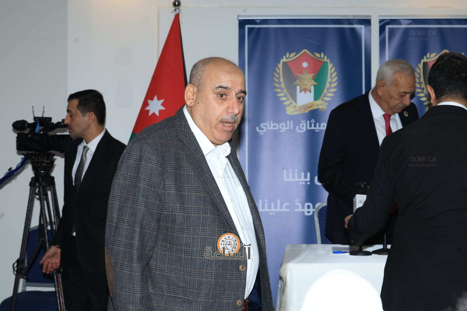 Madar Al-Saa Images 0.3942522933822069