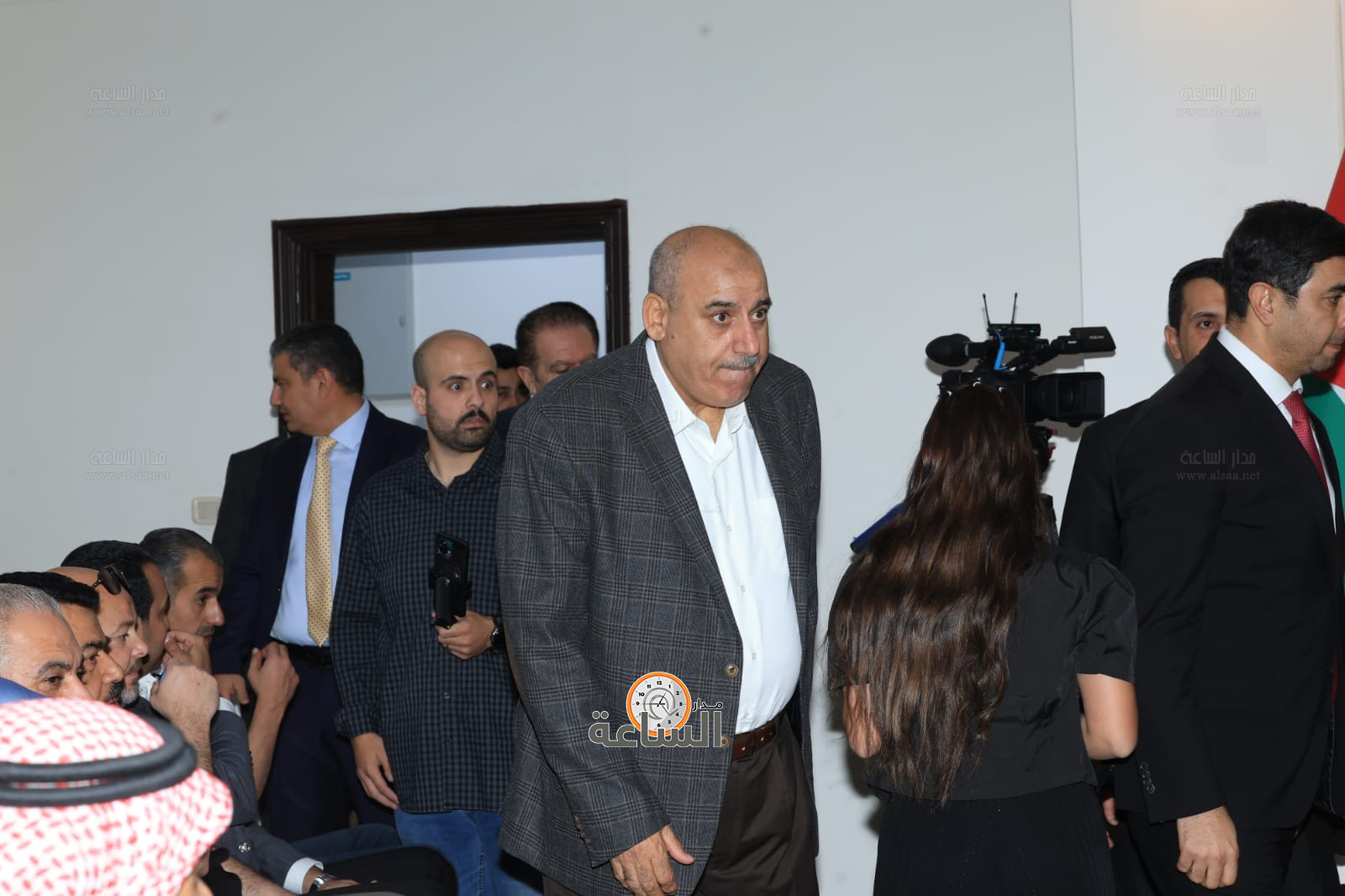 Madar Al-Saa Images 0.5309353807761915