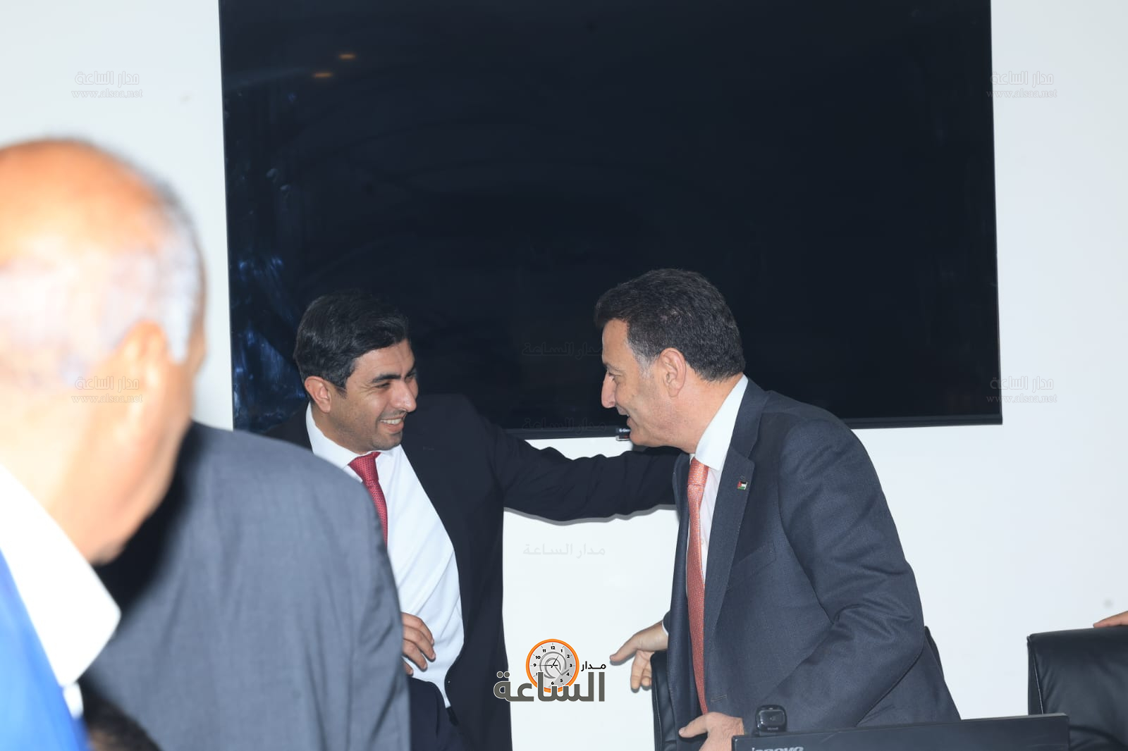 Madar Al-Saa Images 0.9549959272219399