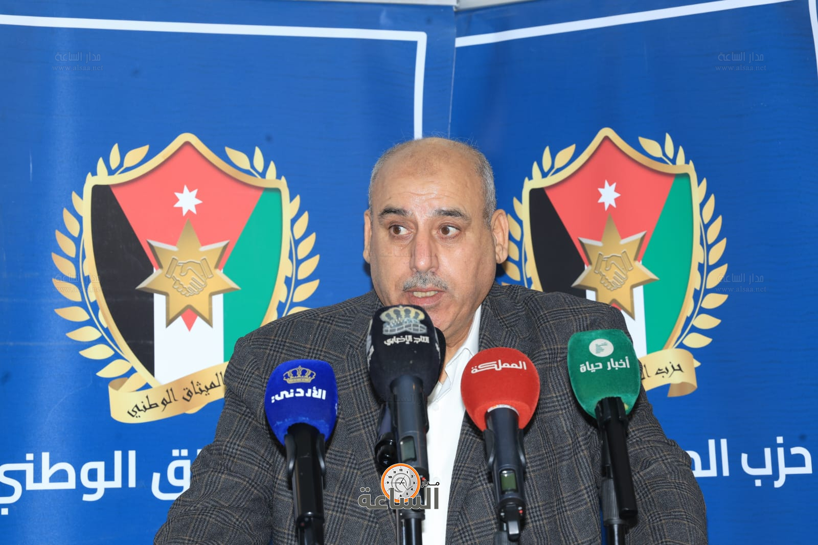 Madar Al-Saa Images 0.031163966338128346