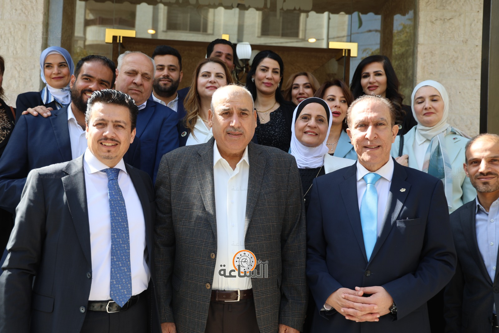 Madar Al-Saa Images 0.32510552518990987