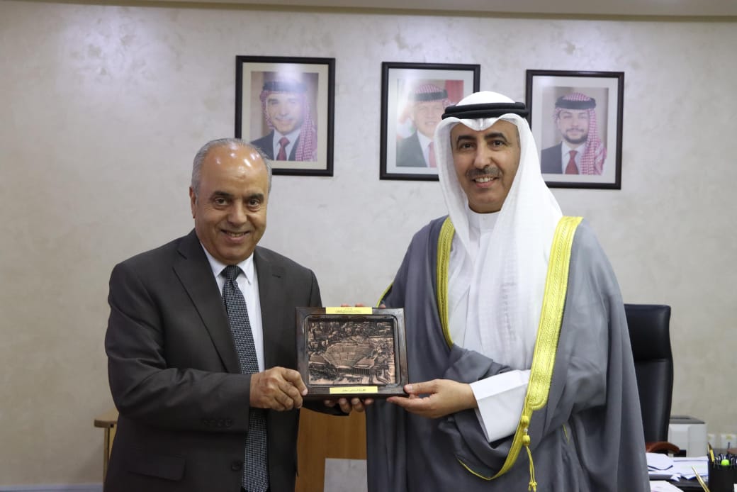 Madar Al-Saa Images 0.15927219497350742