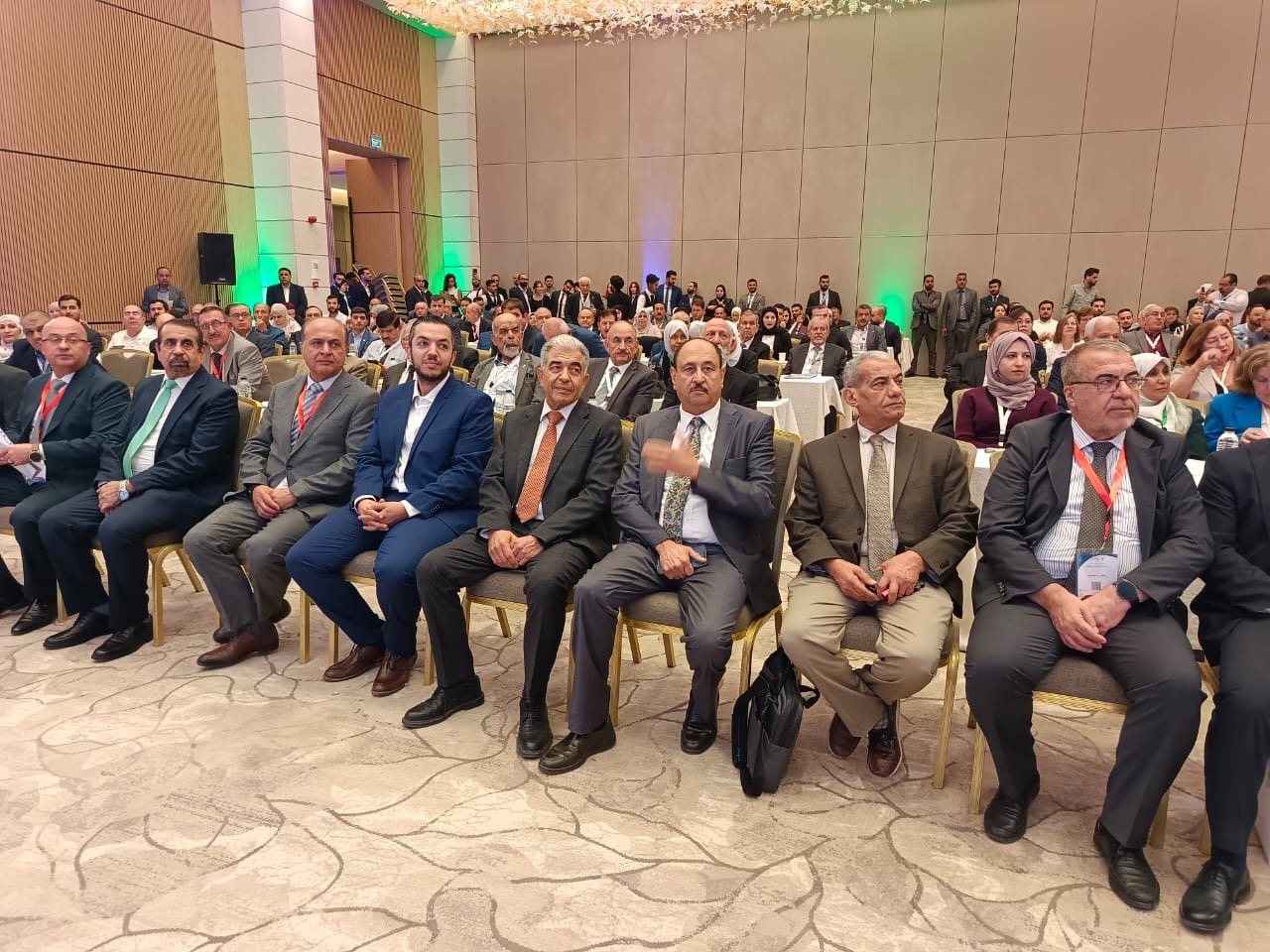 Madar Al-Saa Images 0.818037530911737