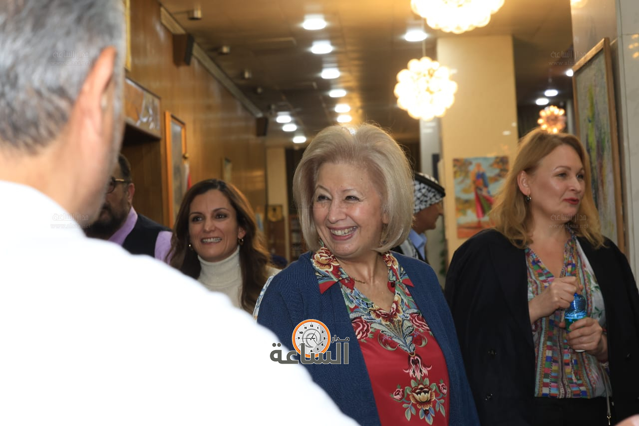 Madar Al-Saa Images 0.8060975518628776