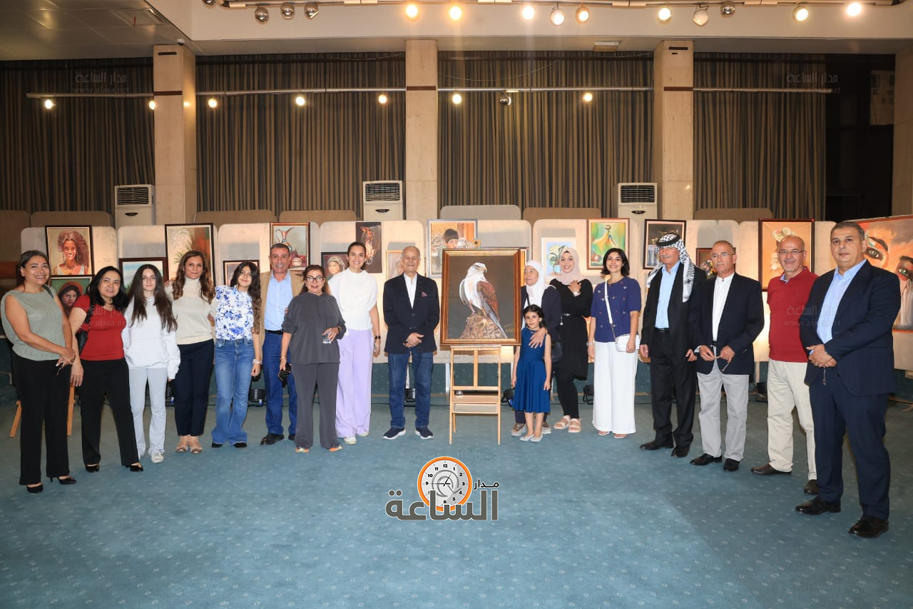 Madar Al-Saa Images 0.2193984394934395