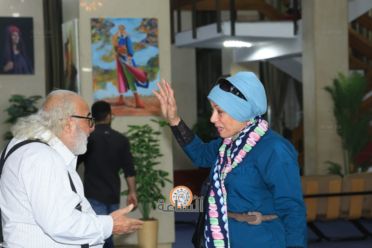 Madar Al-Saa Images 0.6104708641393757