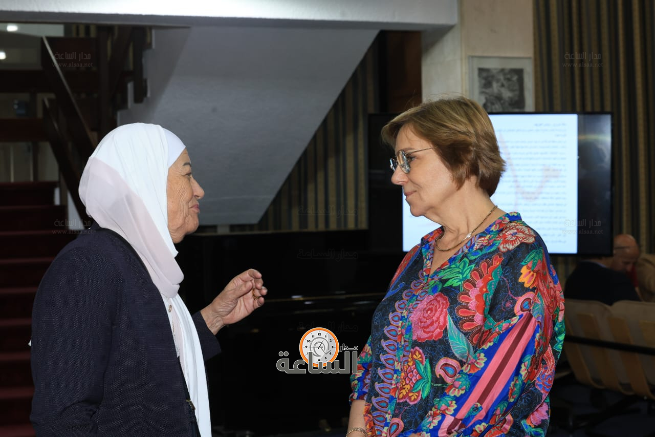 Madar Al-Saa Images 0.18277228437116066