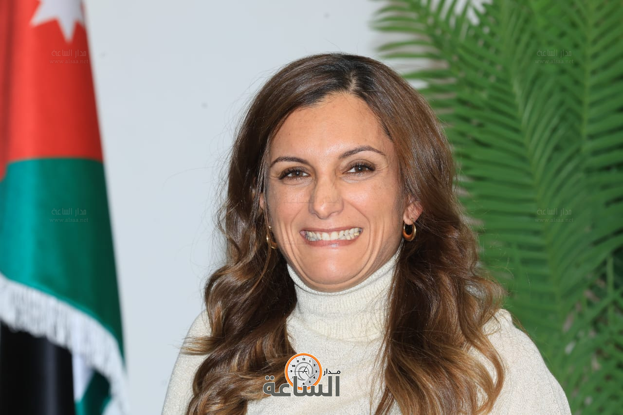 Madar Al-Saa Images 0.4533311572424972