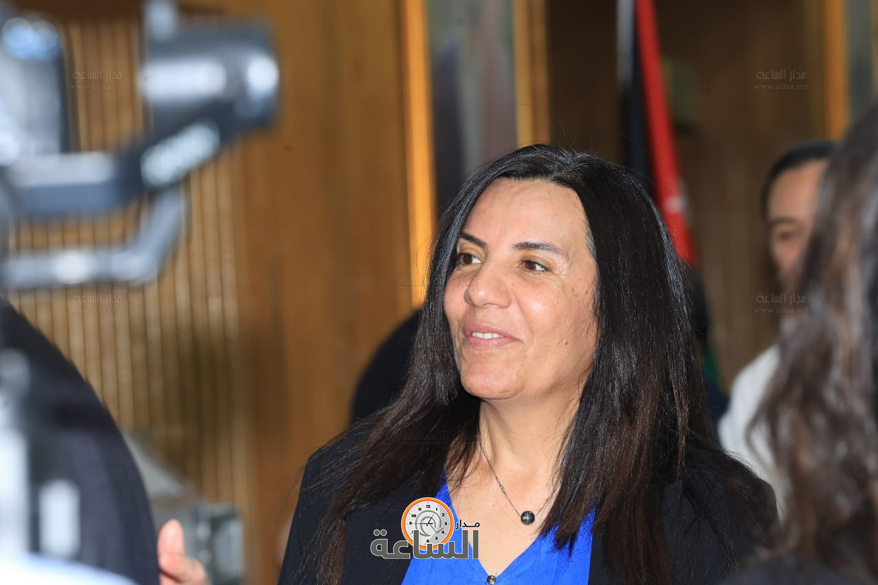 Madar Al-Saa Images 0.4373916027016378