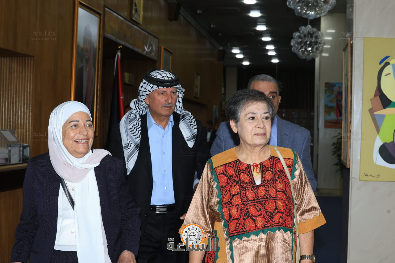 Madar Al-Saa Images 0.2957524003038601