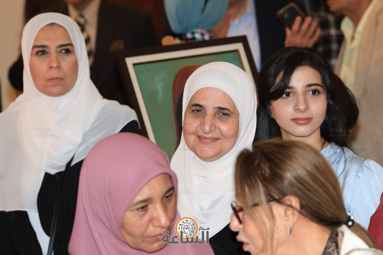 Madar Al-Saa Images 0.09999662707636925