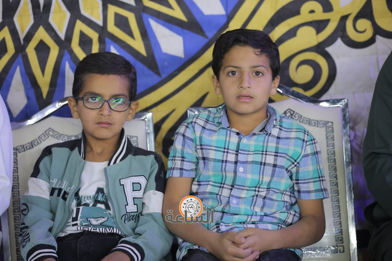 Madar Al-Saa Images 0.16317930587936935