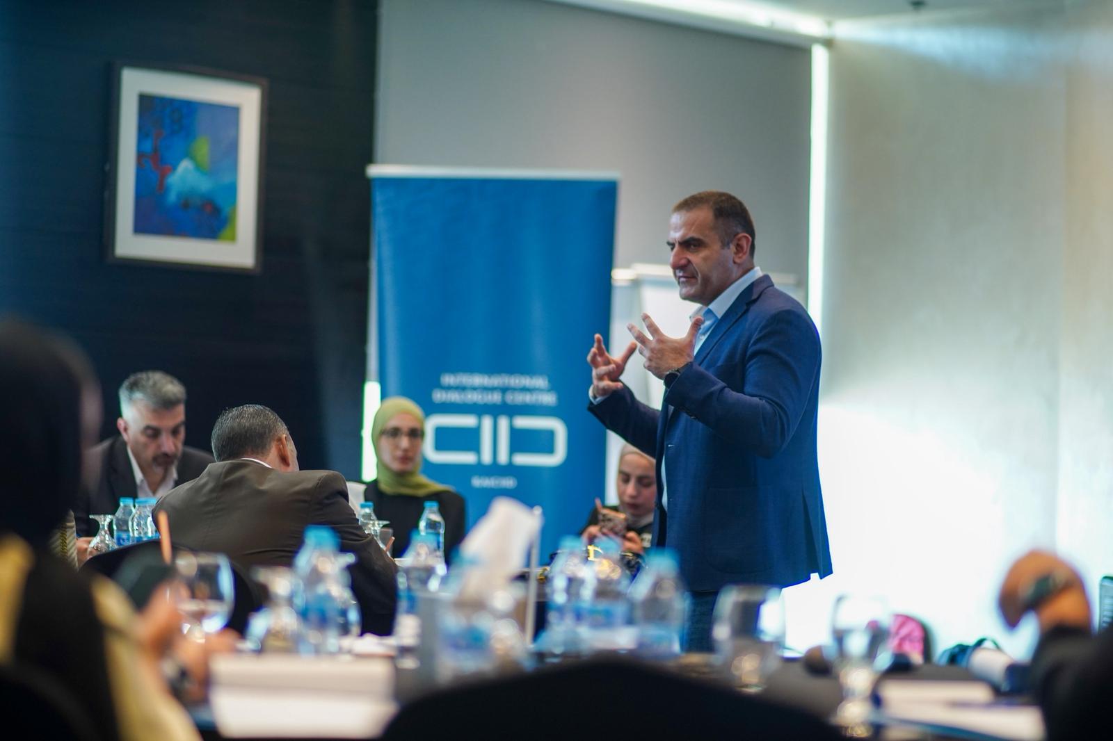 Madar Al-Saa Images 0.4978796783920455