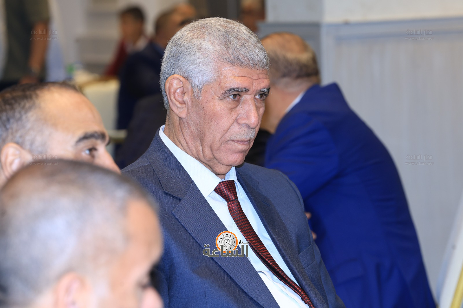 Madar Al-Saa Images 0.4004056365347035