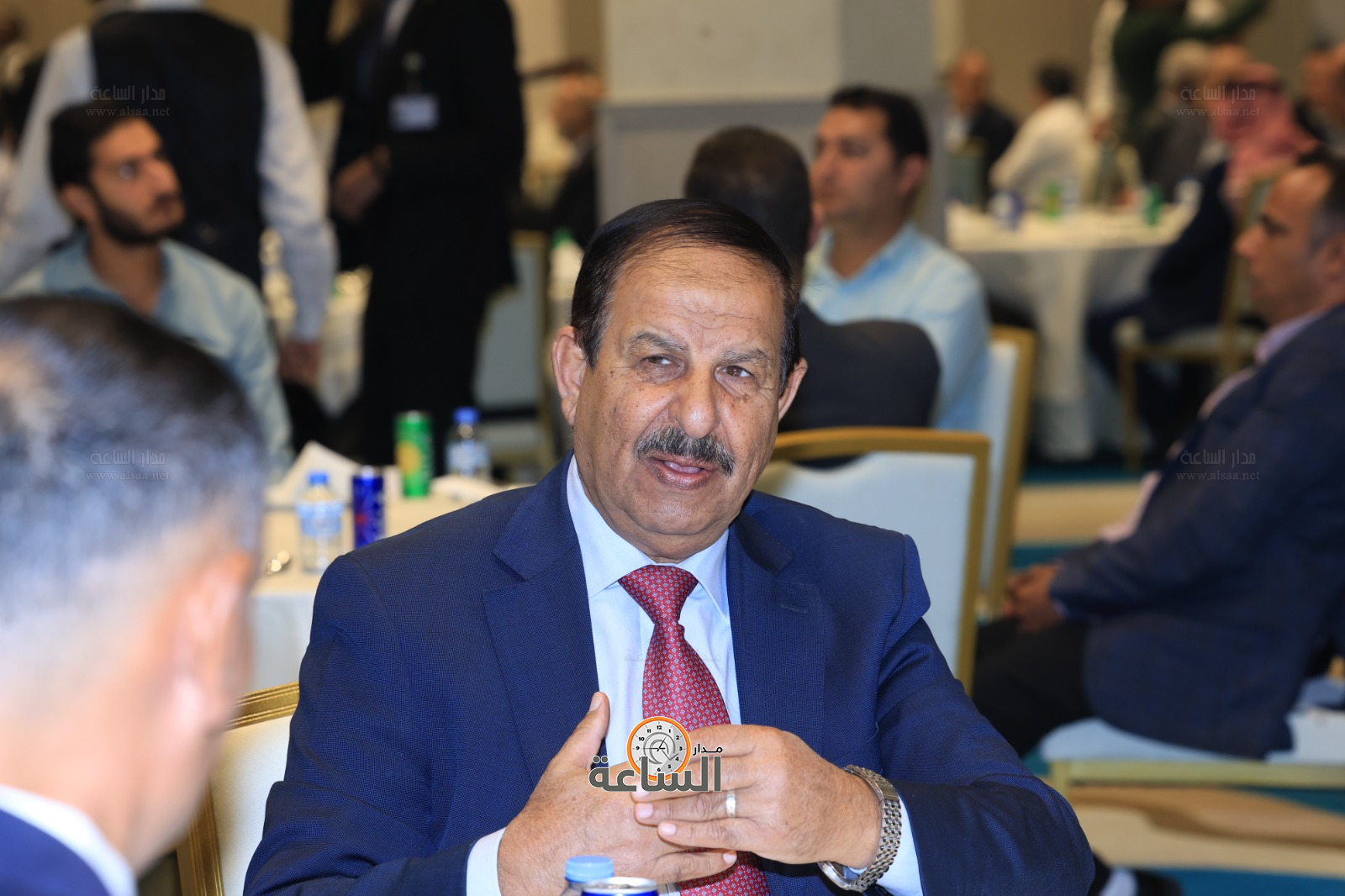 Madar Al-Saa Images 0.547754477379417