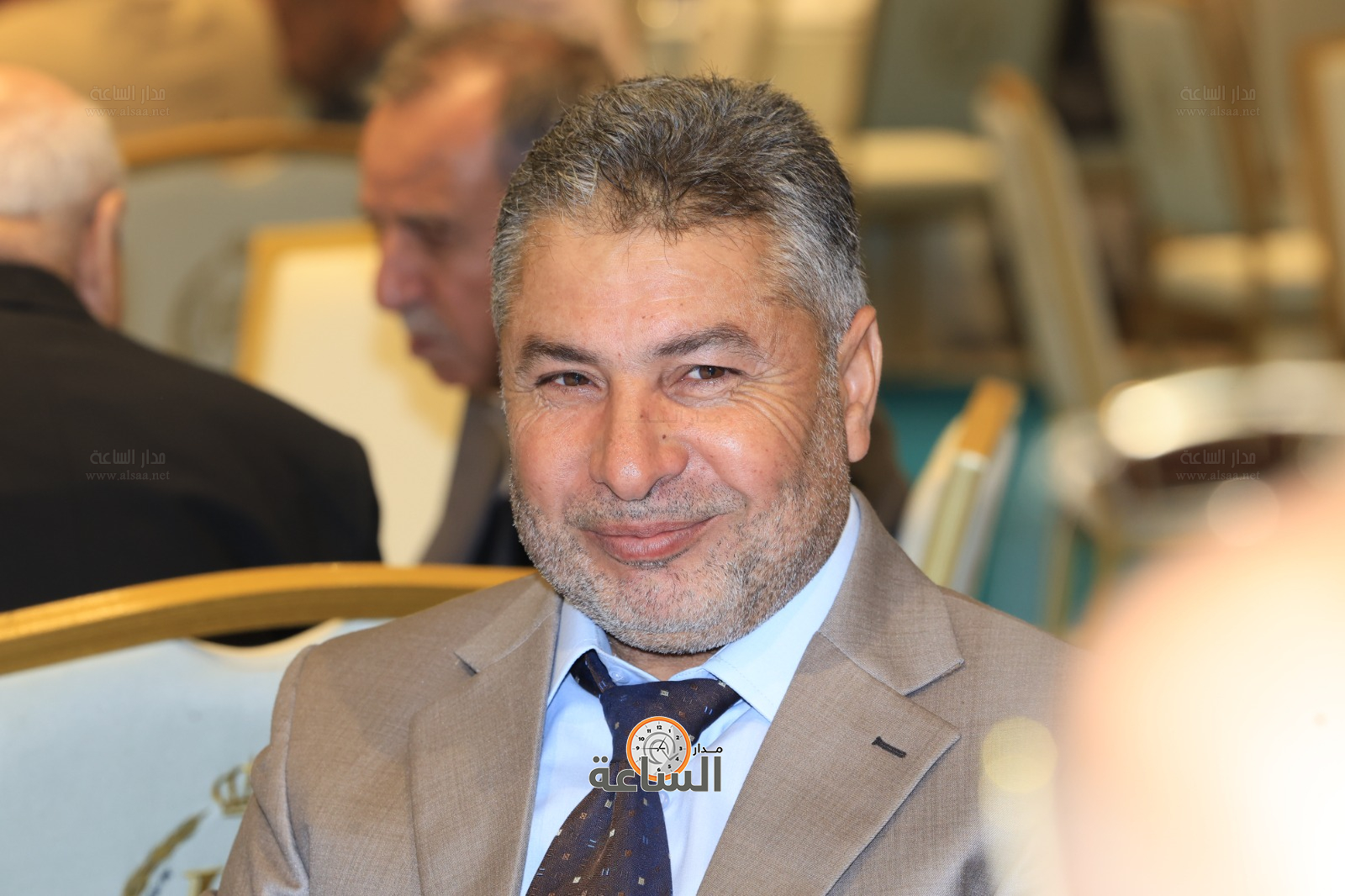 Madar Al-Saa Images 0.02545243060493907