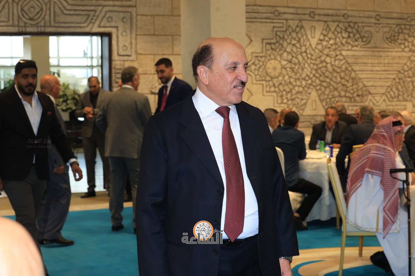 Madar Al-Saa Images 0.8708654478413654