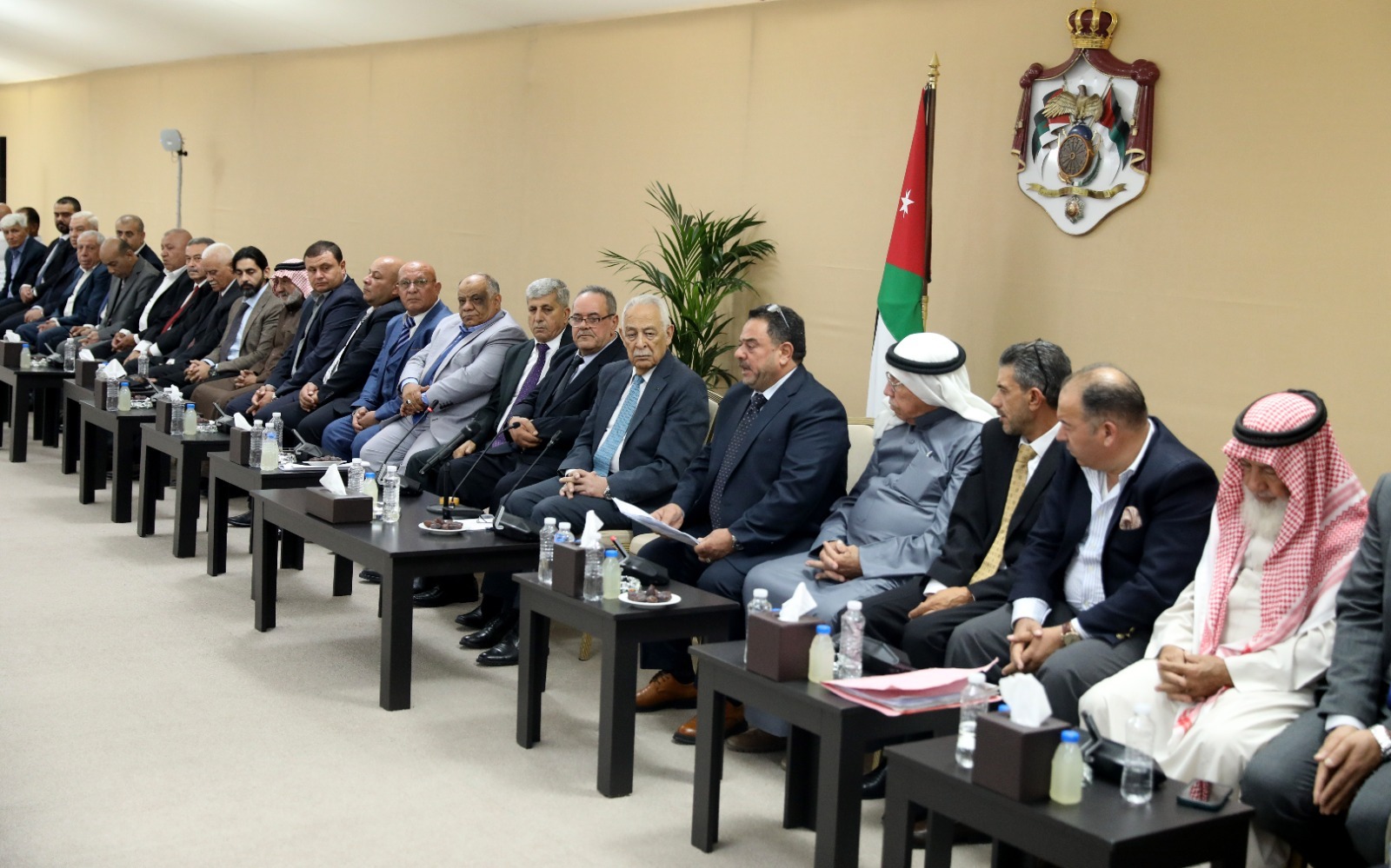 Madar Al-Saa Images 0.345383730274641