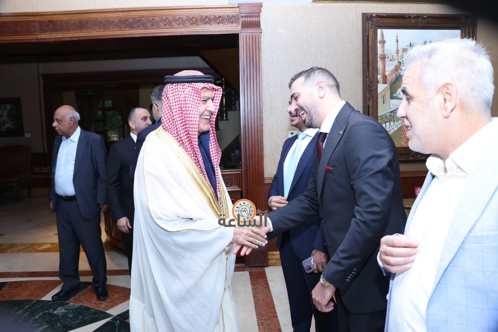 Madar Al-Saa Images 0.4456384803735407