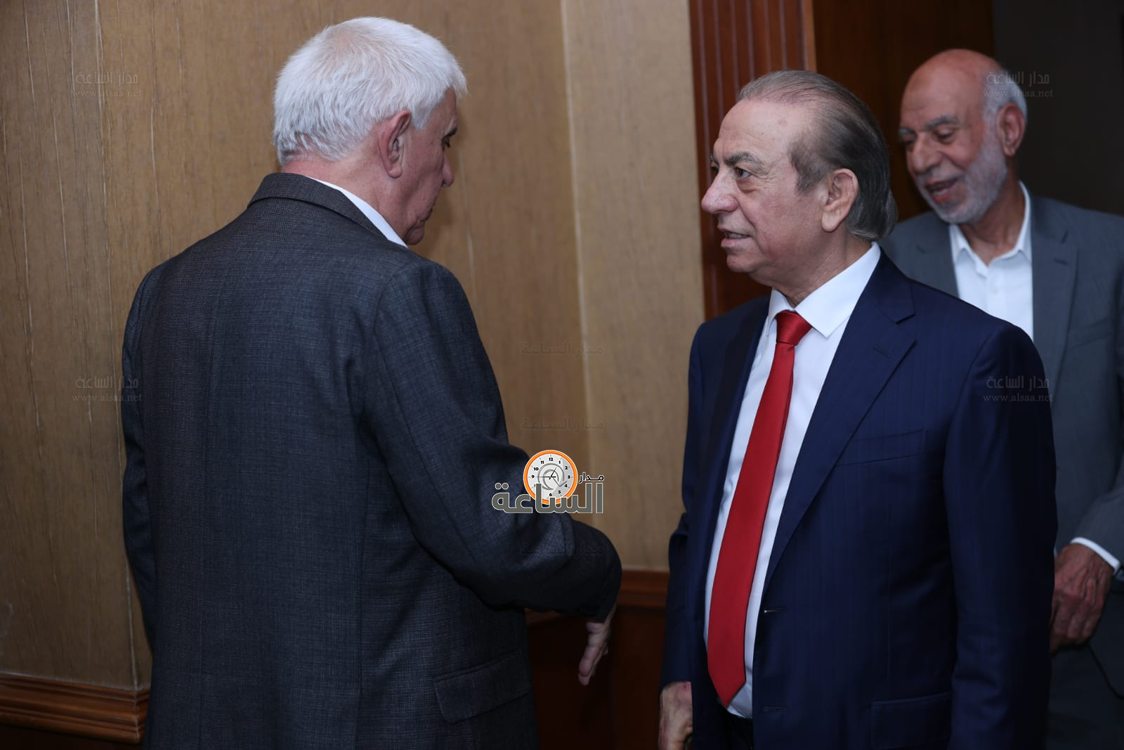 Madar Al-Saa Images 0.4902643519700447