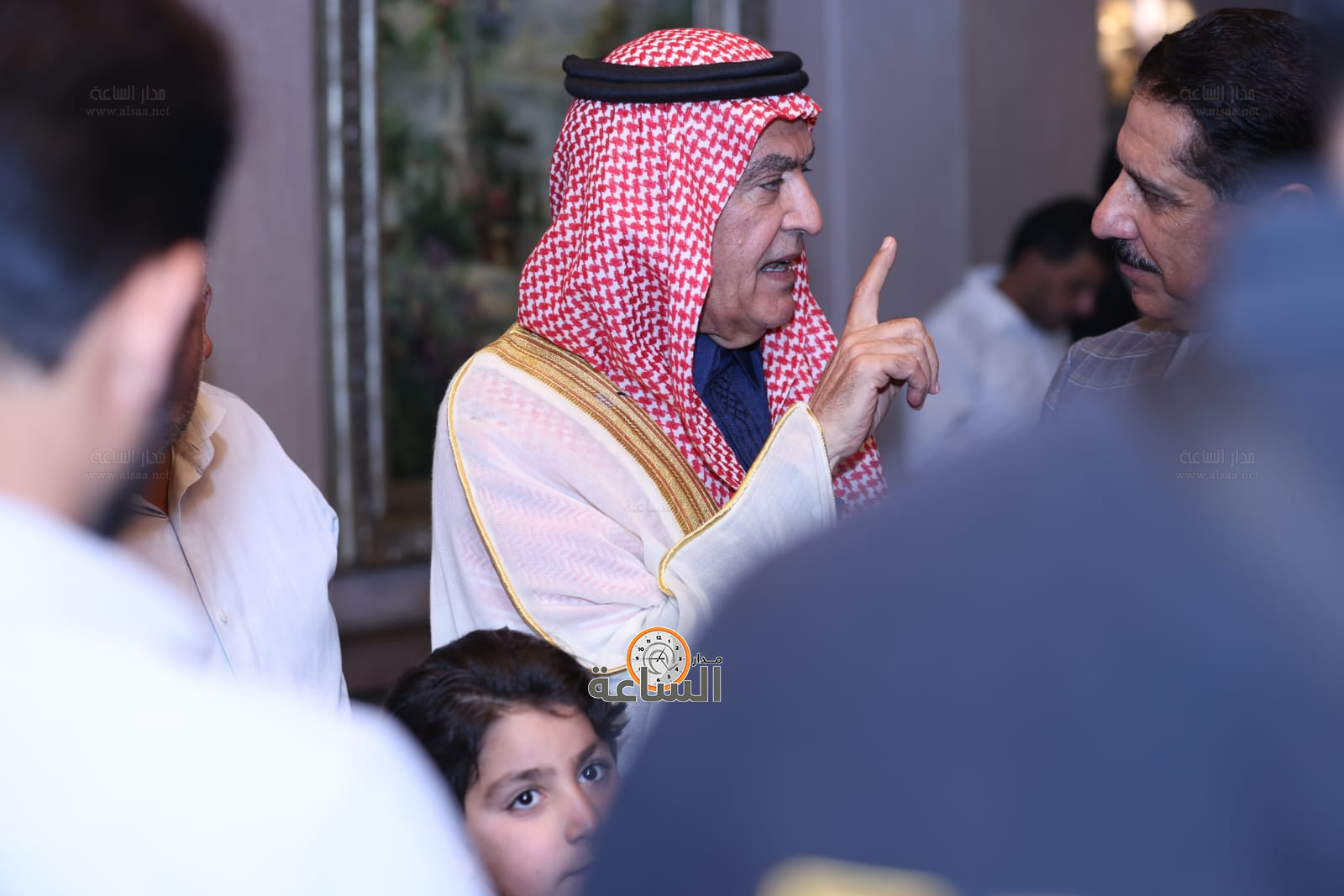 Madar Al-Saa Images 0.327226950825246