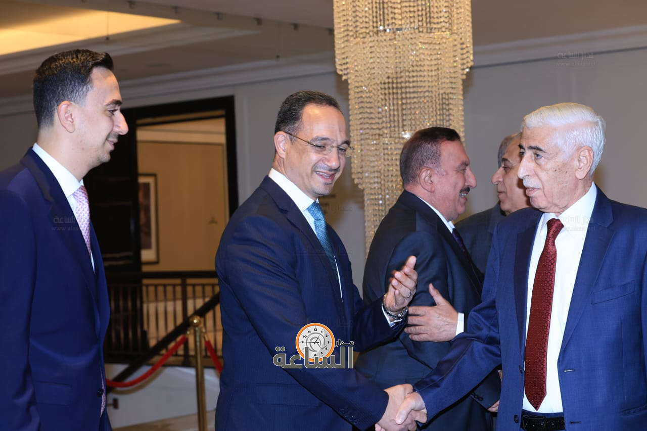 Madar Al-Saa Images 0.9383902379232175