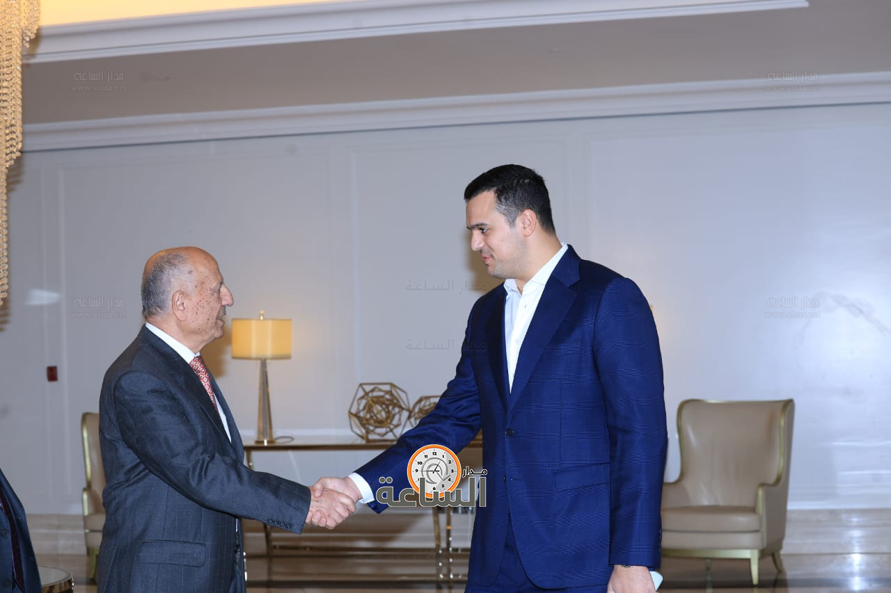 Madar Al-Saa Images 0.1167340158025687