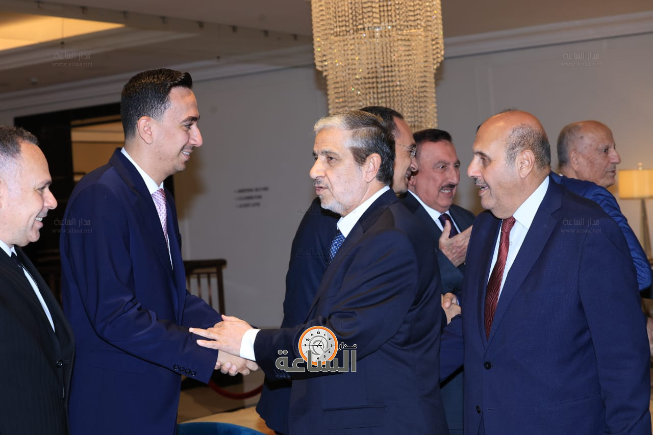 Madar Al-Saa Images 0.1602678318531121