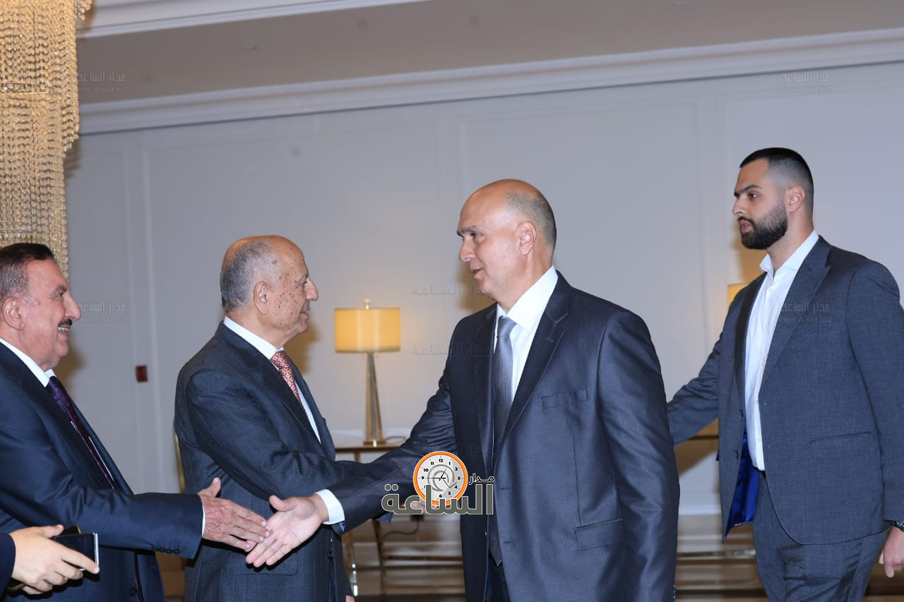 Madar Al-Saa Images 0.5553876403048611