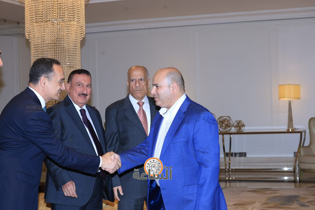 Madar Al-Saa Images 0.538130372741536